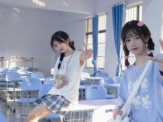 DKGirl御女郎 - 筱慧cindy的私密毛衣套图，展现不一样的柔软与恬静之美