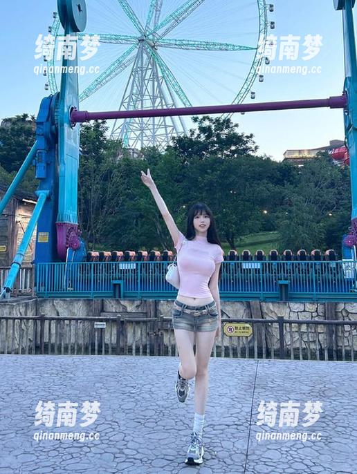 Feilin嗲囡囡 - 在线欣赏小恶魔比基尼魅力写真资源，探寻她的个人风格与艺术表现！