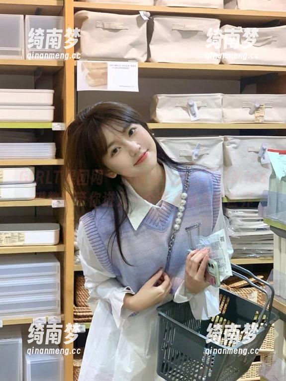 GIRLT果团网 - 最新写真大公开：Miss琪教室带你进入一个艺术魅力的世界
