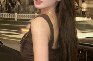 GIRLT果团网 - 周妍希的校园图集：青春的旋律在精选画面中悠扬流淌！