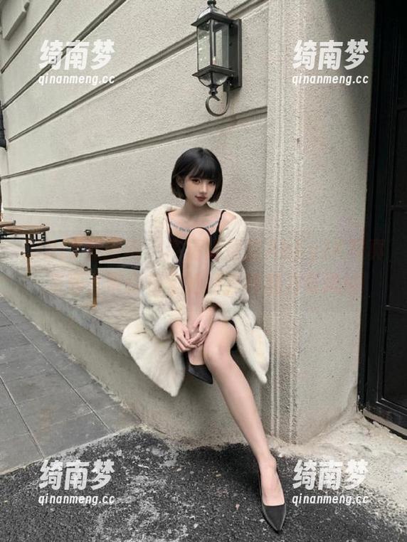 GIRLT果团网-甜Abby GIRLT果团网 - 高清晰度甜AbbyJK写真资源,带你探索她的独特魅力与风格