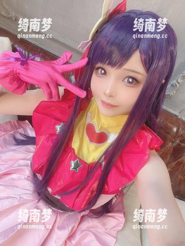 Hachi小芭与灶门祢豆子写真套图：在每一次快门中捕捉生活的瞬息万变！