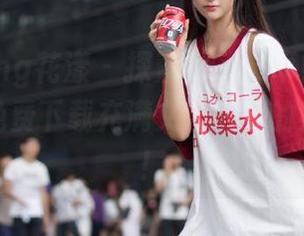 HuaYang花漾 - 探索Cris_卓娅祺黑白全集，免费下载充满文艺气息的照片作品！