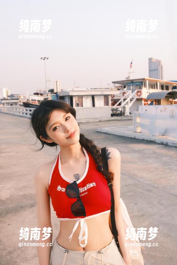 HuaYang花漾 - 果儿Victoria分享最新睡衣写真，感受春季清新的气息更新