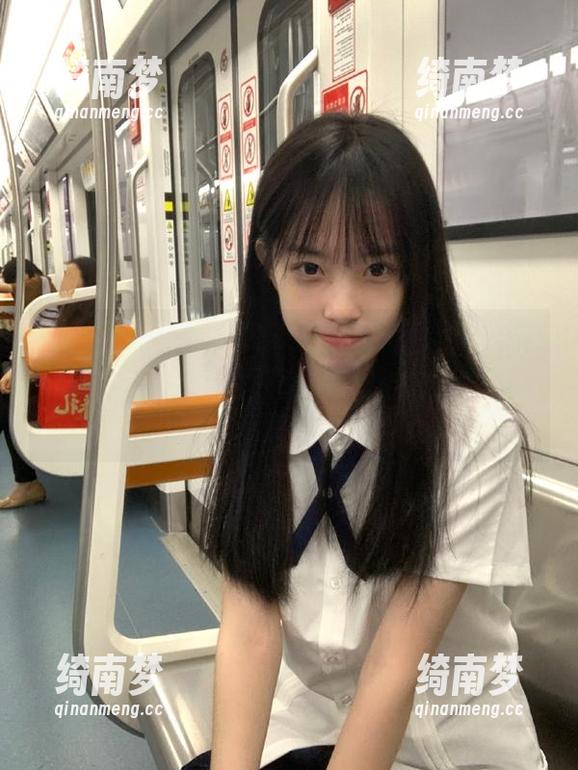 MFStar模范学院-伊小七MoMo MFStar模范学院 - 尽显风采,伊小七MoMo裸足全集原图释义独特魅力!快来欣赏吧