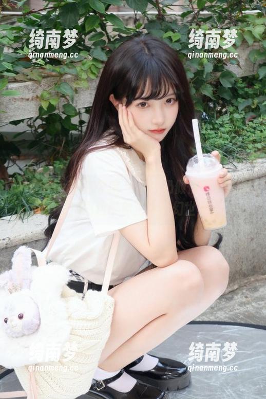MFStar模范学院-小牛奶 MFStar模范学院 - 小牛奶倾情呈现,甜心私拍图包带你进入梦幻世界。