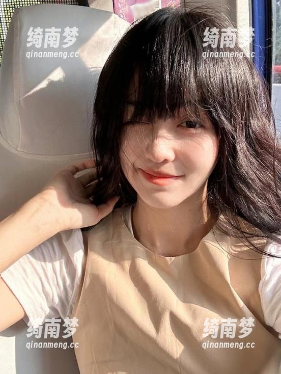 发现喵糖映画，快来分享同桌的水手服精美图集！
