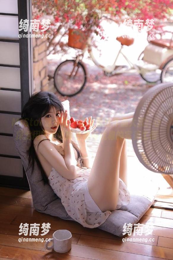 MiStar魅妍社 - 最新黑丝作品大赏：小探戈用艺术诠释性感与优雅的完美比例