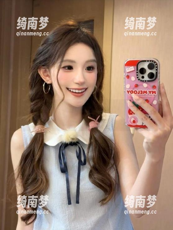 MiStar魅妍社 - 易阳Silvia的毛衣魅力：图库中不容错过的精彩写真分享