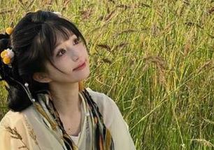 MiiTao蜜桃社 - 韩贝贝精彩高清丝袜套图，演绎性感与可爱的完美结合！