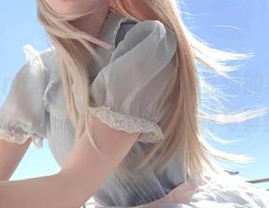 MyGirl美媛馆 - 感受双人互动的魅力，观看Manuela玛鲁娜的独特写真图片集