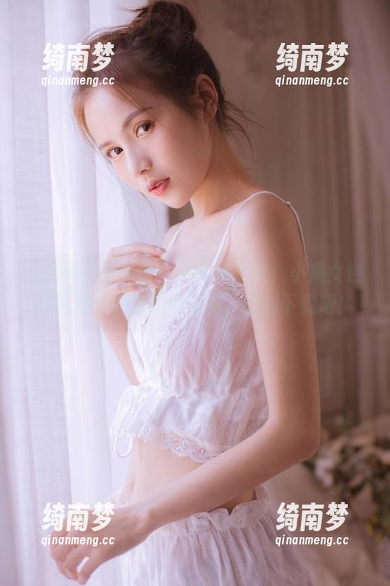 MyGirl美媛馆 - 搞笑秘书风！小魔女奈奈镶嵌在网盘里的写真，立刻下载吧！