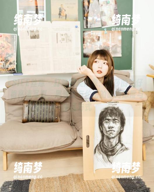 SIEE丝意 - 打造完美形象：莎莎的牛仔裤高清写真，展现无与伦比的时尚态度与生活方式