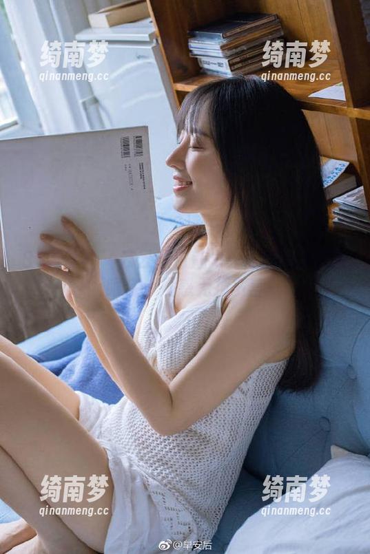 SSA丝社-云云 SSA丝社 - 云云黑色魅力:原图图集尽收眼底,媚惑无须多言