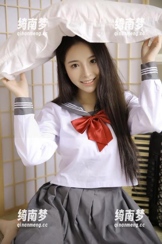 SSA丝社-姣姣 SSA丝社 - 姣姣办公室写真合集:职场女性的自信与优雅,精选独特瞬间展现真我