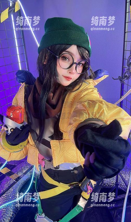 SayoMomo SayoMomo最新空姐图包发布,完美展示空中服务的魅力与优雅风采!