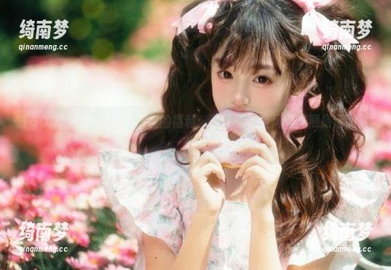 TGOD推女神 - 不可错过的福利：谭晓彤镂空风格美照高清图片分享