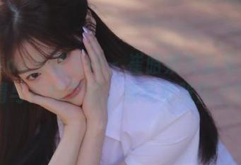 TouTiao头条女神 - 崔昭妍女友写真：展现爱情与美的交织，感受每张图片的温度
