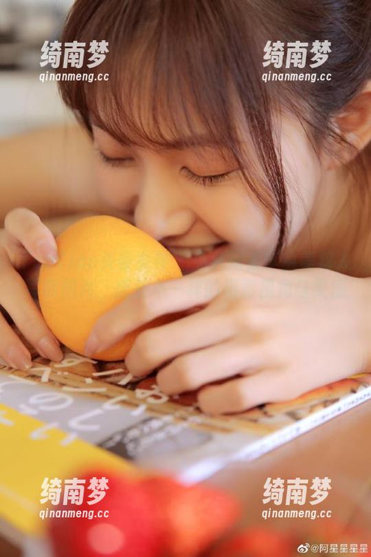 TouTiao头条女神-李由美 TouTiao头条女神 - 免费探索李由美双人写真图片,感受不一样的摄影视角与灵感