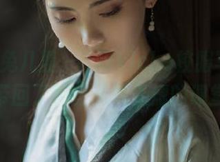 Tukmo兔几盟 - 帰蝶kicho校服写真，仿佛将我带回了那些无忧无虑的课堂时光。