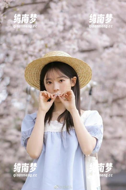 UGirls尤果网-乔依琳 UGirls尤果网 - 细腻与对比,乔依琳黑白写真合集带给你不一样的视野