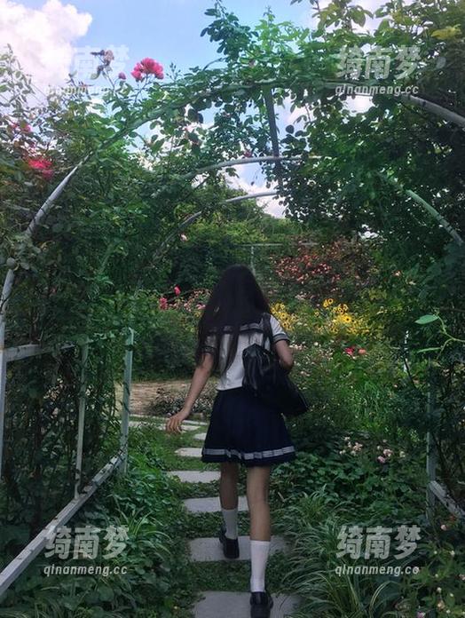 UGirls尤果网-李颜儿 UGirls尤果网 - 超萌李颜儿奶牛写真合集,打包成图包,尽享可爱时光!