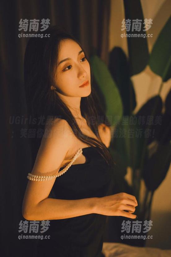 UGirls尤果网-韩恩美 UGirls尤果网 - 天台定制图集里的韩恩美:笑翻你的标准答案,别说我没告诉你!