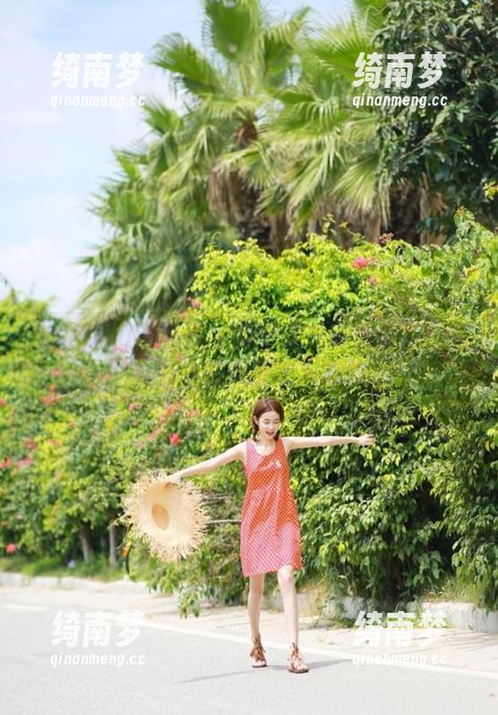 XIAOYU语画界 - 夏日泳衣写真盛宴：玥儿玥er的美图让人心动
