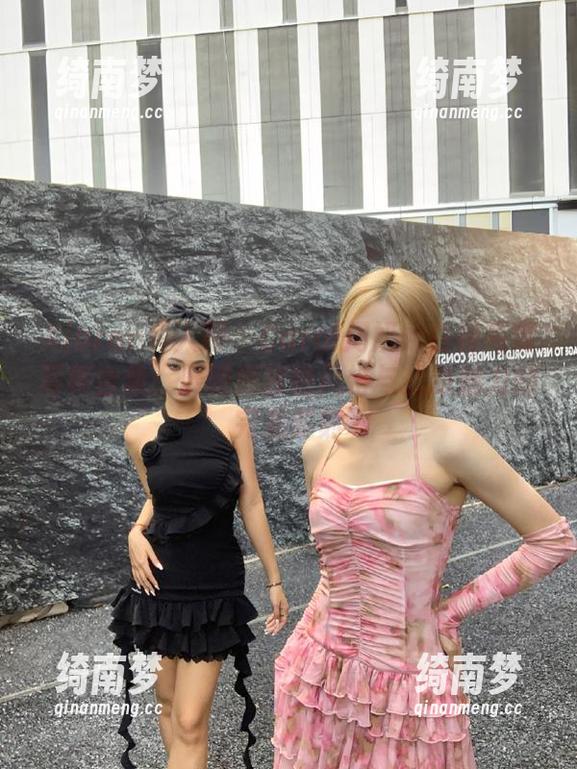 Xiuren秀人网-Carol周妍希 Xiuren秀人网 - Carol周妍希白裙高清写真合集:展现她独特风格与优雅魅力的完美时刻