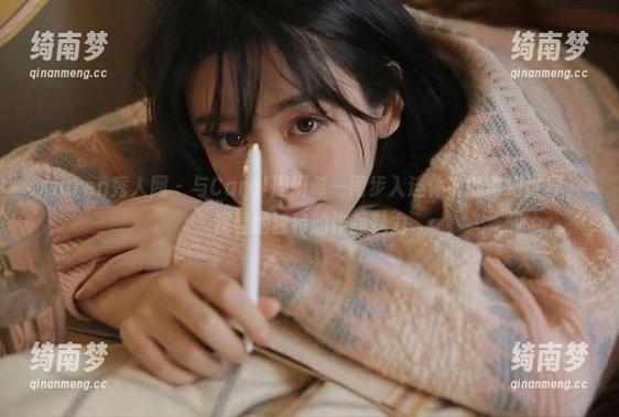 Xiuren秀人网 - 与Carol周妍希一同步入连体衣的奇幻世界，观看她独特的作品魅力