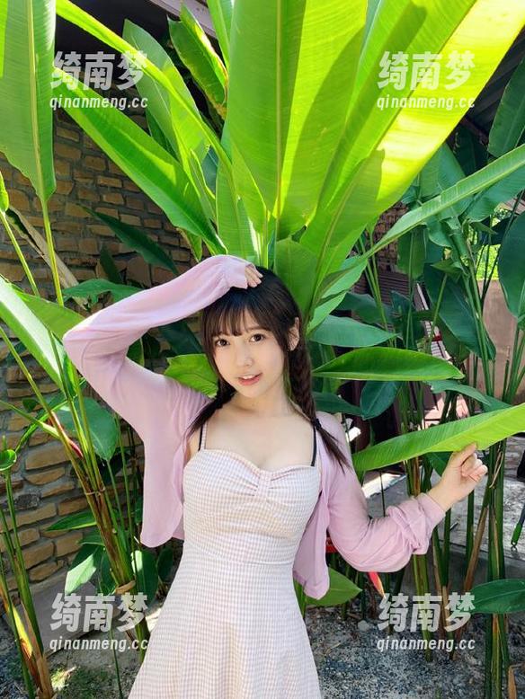 Xiuren秀人网 - 感受Egg尤妮丝的艺术魅力：学妹的私拍写真带来的视觉盛宴