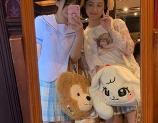 Xiuren秀人网 - 探索“Erikaki透明”作品：图库中分享她最新的视觉艺术魅力！