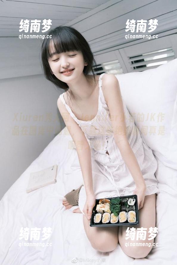 Xiuren秀人网 - Jennifer小若的JK作品在图库中闪耀，下载这些绝美瞬间真是明智之选！