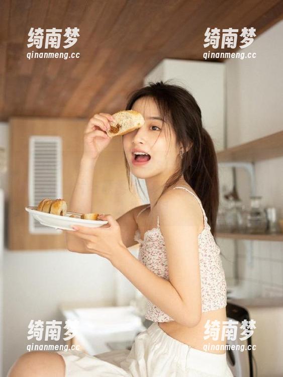 Xiuren秀人网 - 分享sibyl是女巫的日常：让图片与原图带你走进她丰富多彩的人生旅程