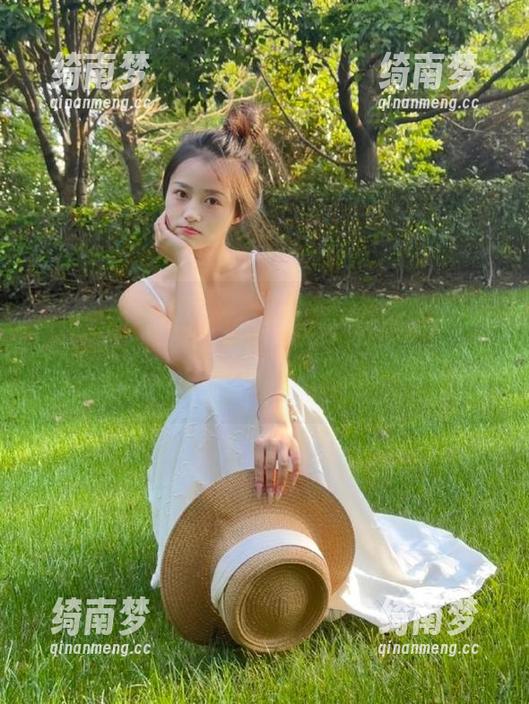 Xiuren秀人网 - summer宝宝的棉袜写真作品：忍不住想收藏的可爱资源，一起感受温暖吧！