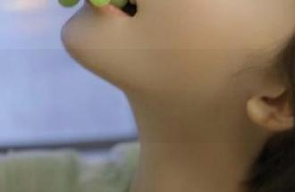 Xiuren秀人网 - tina_甜仔倾情创作，甜美写真图册中的独特剧情等你发现！