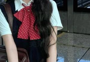 Xiuren秀人网 - 伍晓丽Shirley旅拍写真网盘：晕头转向中我仍然努力记录那些“美好”瞬间