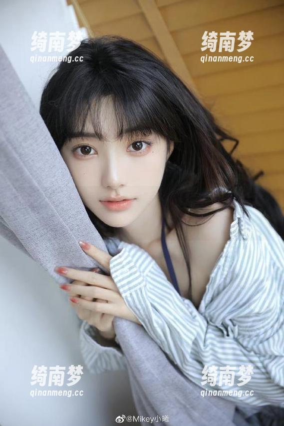 Xiuren秀人网 - 感受凌希儿全套水手服作品，绽放青春的魅力与优雅风采