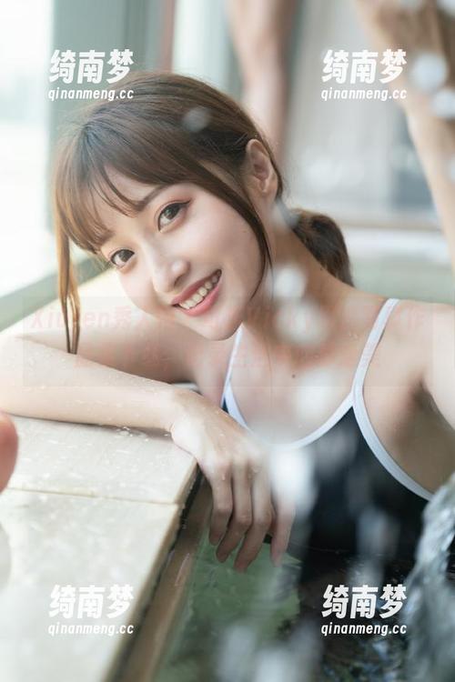 Xiuren秀人网 - 可乐Vicky黑白写真作品集下载，记录生活中的静谧美