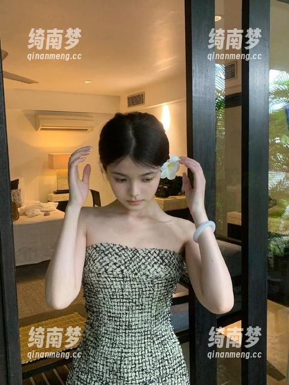 Xiuren秀人网 - 可可芝居家写真大赏：高清下载让你领略不一样的风格！