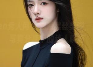 Xiuren秀人网 - 魅惑黑丝美腿，周慕汐写真分享中的迷人瞬间