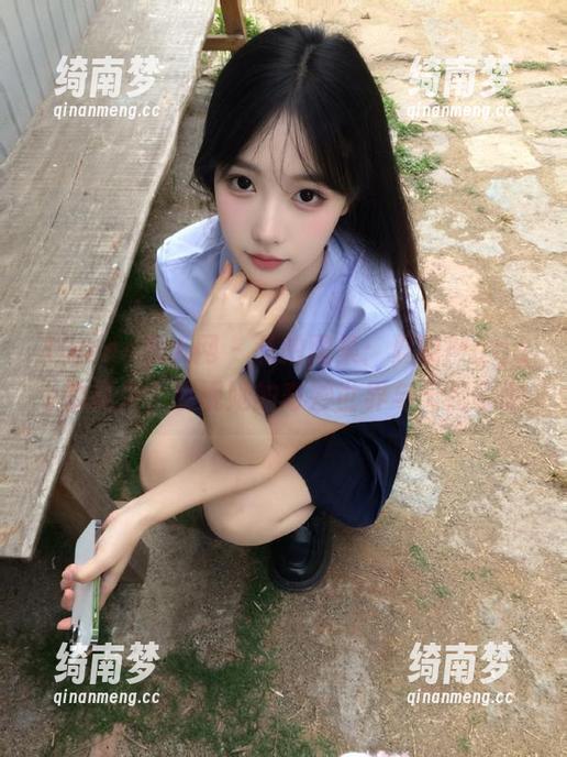Xiuren秀人网 - 私拍图集：夏晓Maggy的夏天，展现她的奇妙世界与无尽创意