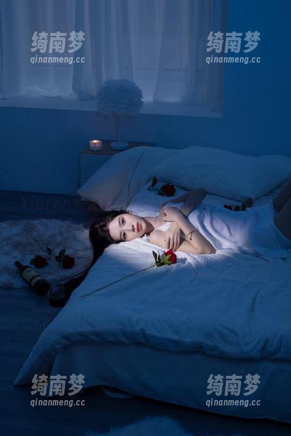 Xiuren秀人网 - 最新安然anran白色写真合集，带你领略不一样的生活态度