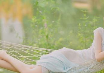 Xiuren秀人网 - 小夕Kitty的牛仔裤美图大放送，别具一格的时尚套图等你来珍藏