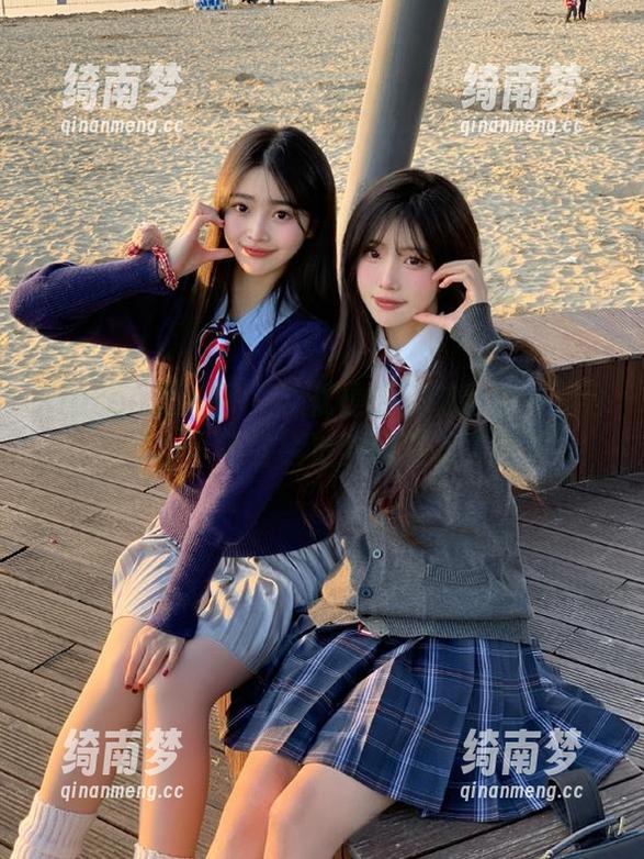 Xiuren秀人网 - 与就是阿朱啊学姐一起分享青春：不容错过的精美写真图集