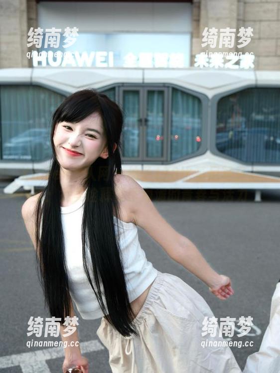 Xiuren秀人网-柚子178 Xiuren秀人网 - 柚子178比基尼写真全集:完美诠释夏季海滩的青春与活力