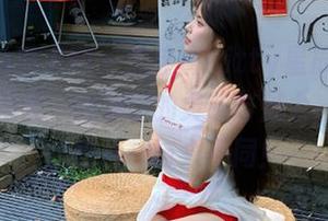 Xiuren秀人网 - 沈佳熹Kitty星辰个性定制套装图集，释放你的灵感与魅力，让每一张照片都与众不同！