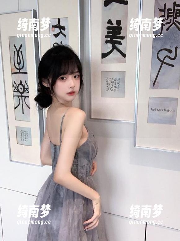 Xiuren秀人网-程程程 Xiuren秀人网 - 程程程的油亮写真作品,帮你定制专属壁纸的美丽