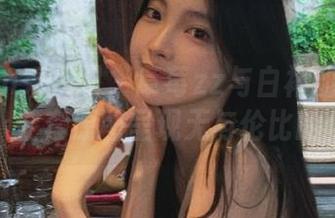 Xiuren秀人网 - 草莓zz与白裙的甜美邂逅，全套原图呈现无与伦比的优雅