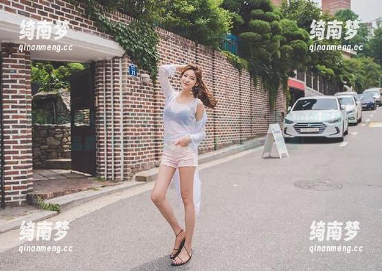 Xiuren秀人网 - 飘荡在“荡漾Crystal”风格中的厨娘作品集，等你来下载，体验无限创意与灵感！